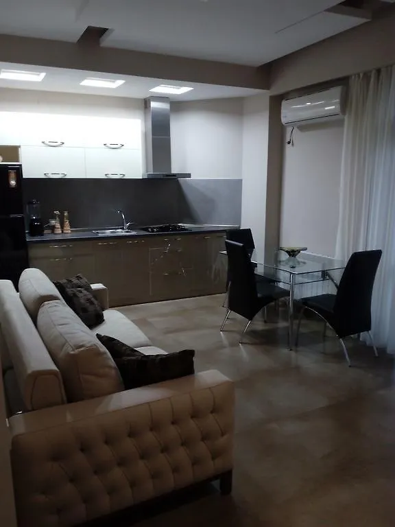 Apartment On Rustaveli Батуми
