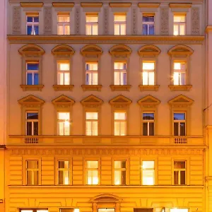 S42 , Прага Чехия